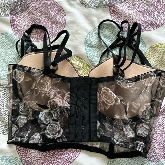 36D corset bra Victoria’s Secret - Picture 7 of 10